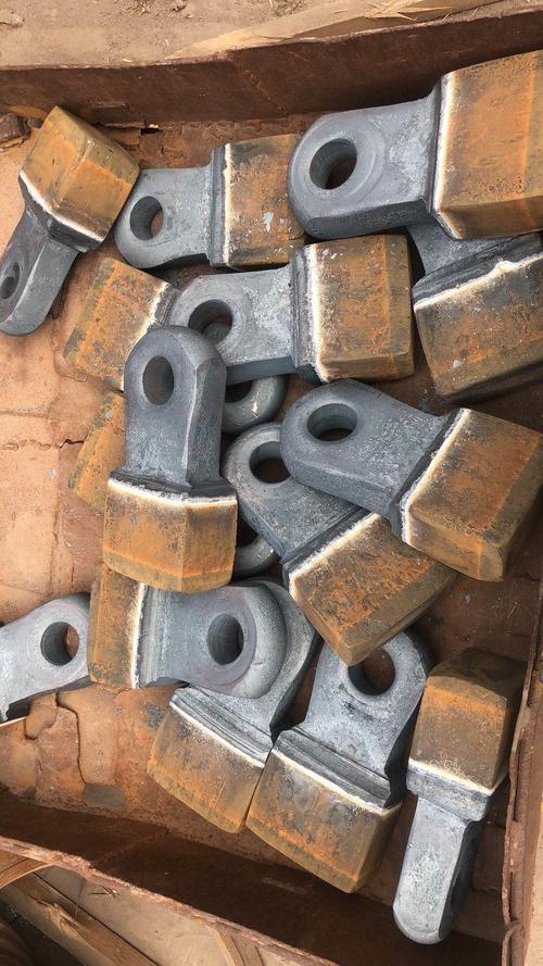 破碎機(jī)錘頭 粉碎機(jī)錘頭 高鉻合金錘頭 軌道鋼鍛打錘火車輪鍛打錘廠家