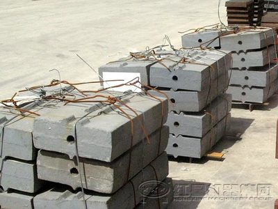 反擊式破碎機(jī)錘頭的2種配置方法